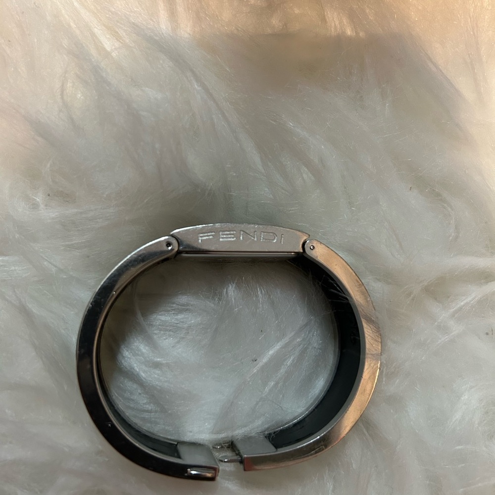 Fendi Black and Silver Women's Watch - Picture 6 of 9